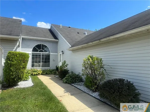 583 Madison Dr #C, Monroe Township, NJ 08831