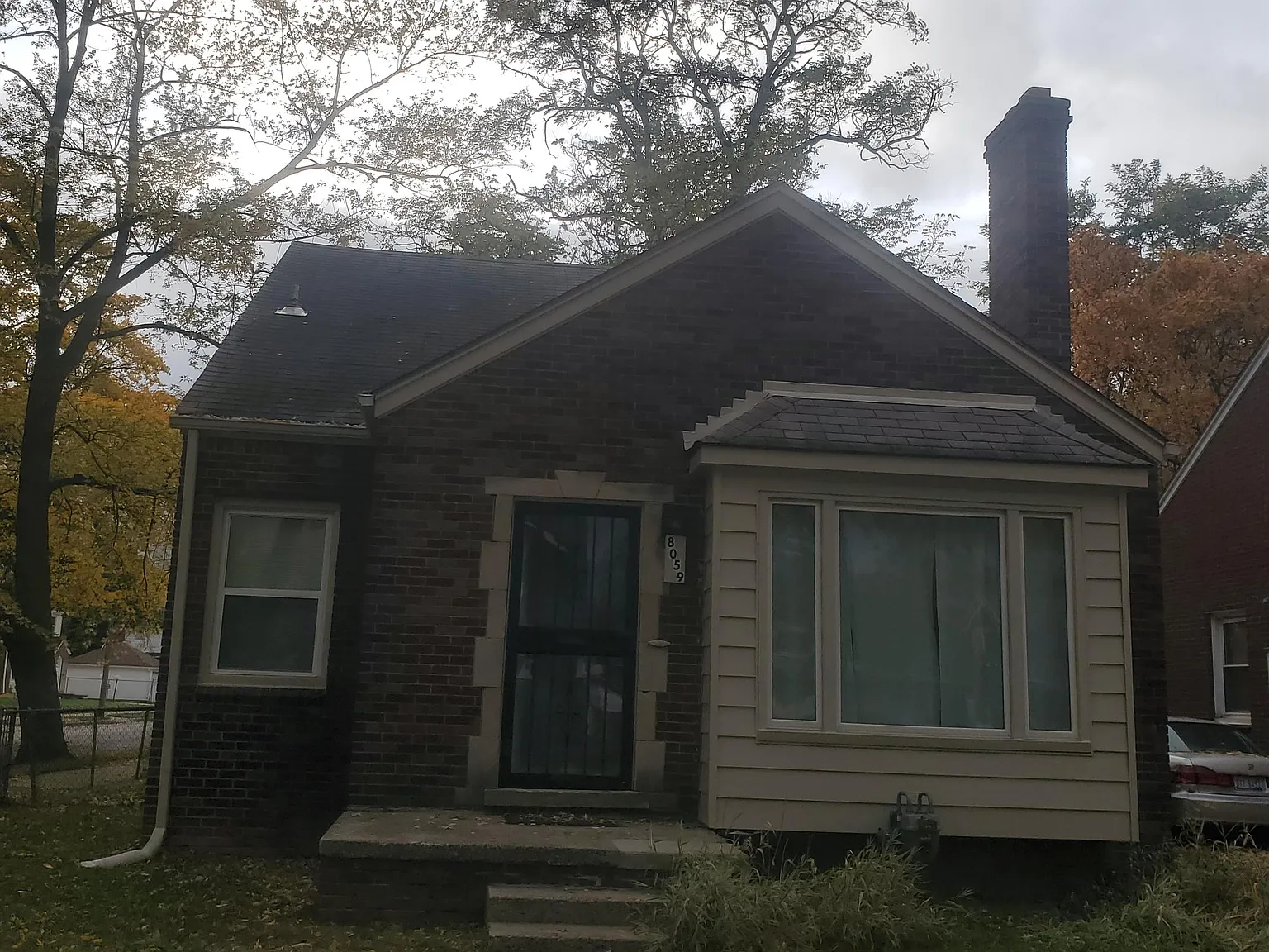 8059 Middepointe - 1 — Photo 3
