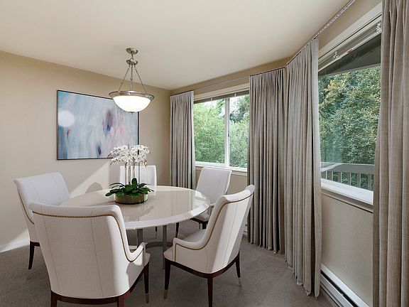 4th image of 6218 Lakeview Dr APT 3
