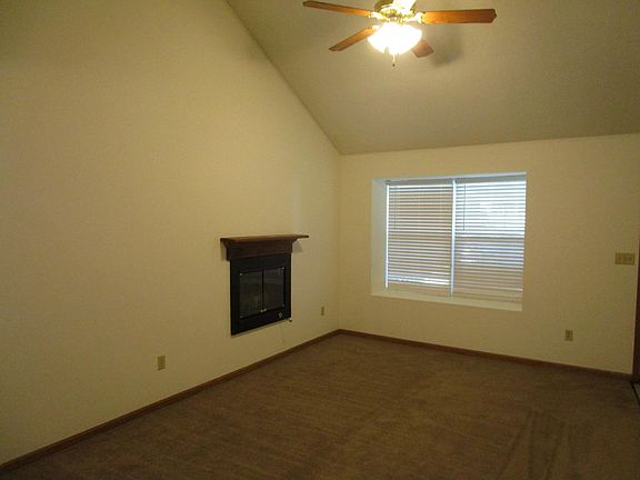 4th image of 3544 Prescott Dr