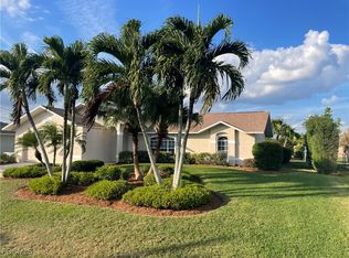 1425 SE 13th Ter, Cape Coral, FL 33990