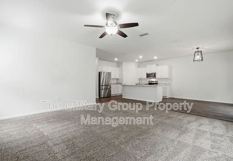 7814 Meadow Walk Ln — Photo 15