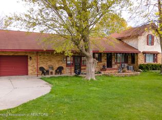 8145 E Carson City Rd, Carson City, MI 48811