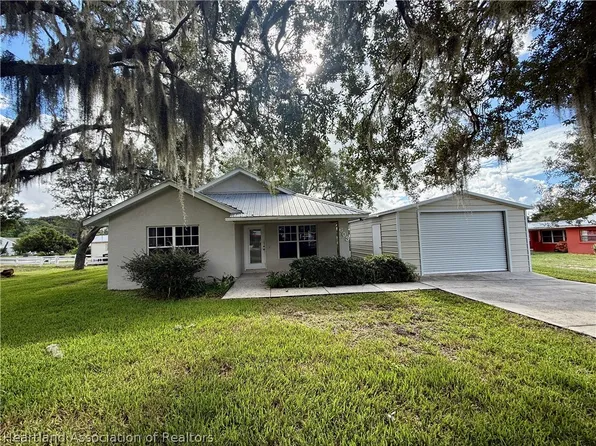 603 S Waldron Ave, Avon Park, FL 33825
