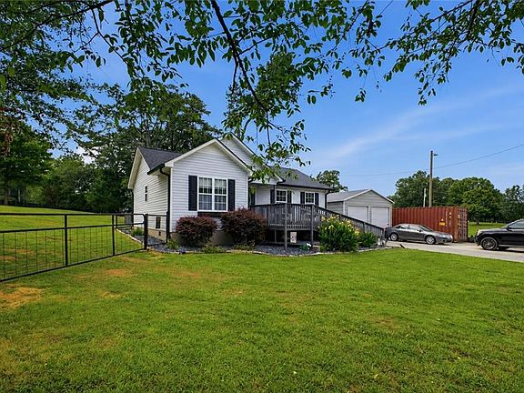 3rd image of 243 Bud Hardy Rd SE