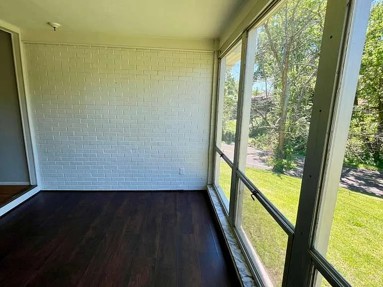 10300 Dudley Dr — Photo 5