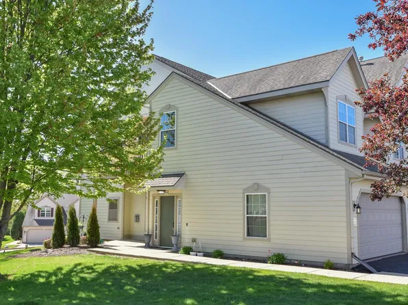 8616 South Stratford ROAD, Oak Creek, WI 53154