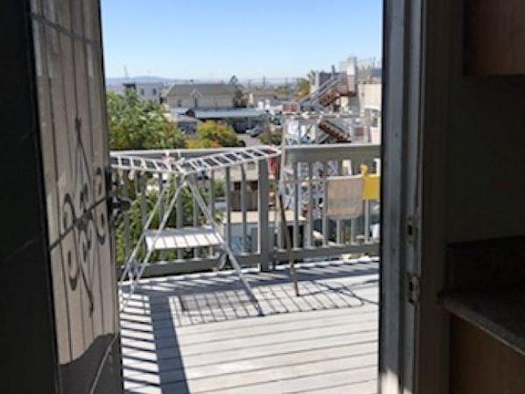 4th image of 723 International Blvd #4