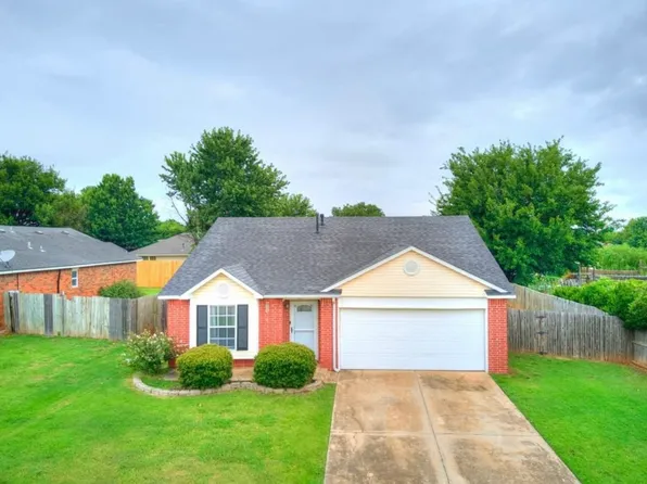 905 Boot Hill Ln, Noble, OK 73068