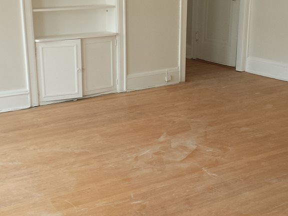 2nd image of 510 5th St APT K1