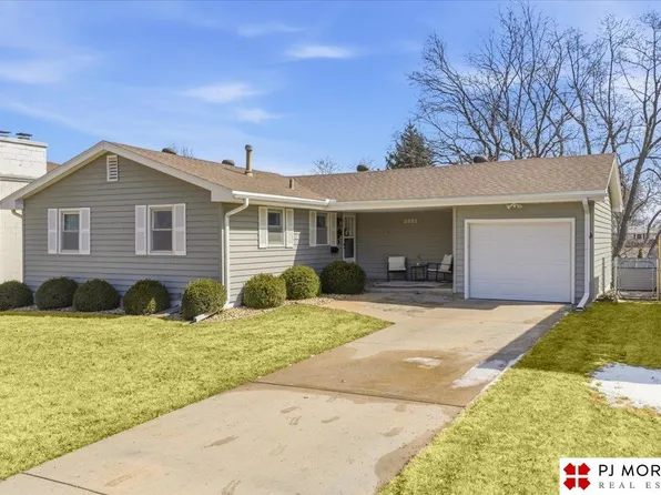 2331 S 124th St, Omaha, NE 68144
