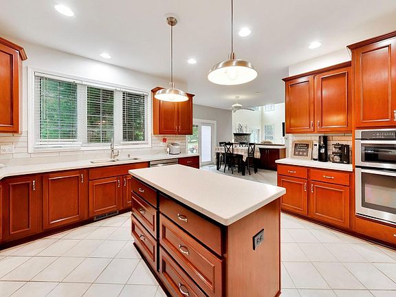 5th image of 5667 Notting Hill Rd