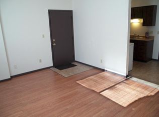 7 N 66th St #B, Belleville, IL 62223