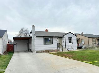 1218 S 8th Ave, Yakima, WA 98902