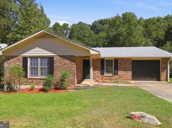 7260 Fernwood Dr, Riverdale, GA 30296