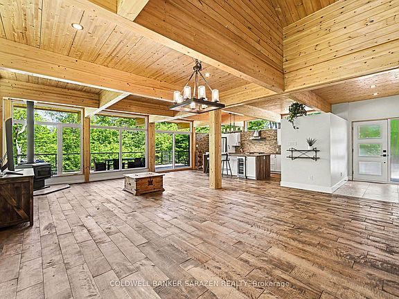 4th image of 205 Shady Maple Rd