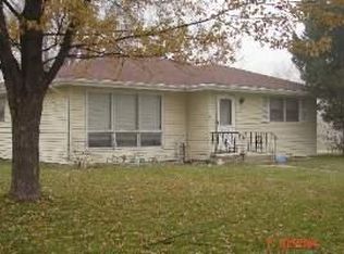 1924 20th St, Zion, IL 60099