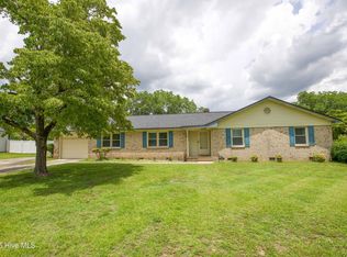 432 Concord Dr, Fayetteville, NC 28311