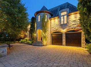 45 Gordon Rd, Toronto, ON M2P1E2