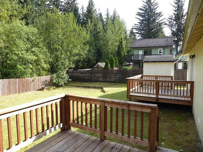 9236 Emily Way — Photo 25
