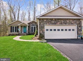 218 Battlefield Rd, Locust Grove, VA 22508