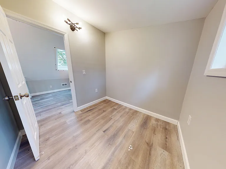 132 Goodall St #R — Photo 13