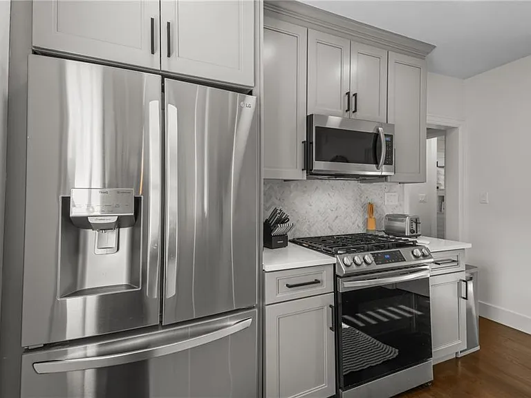 8 Cross St #1 — Photo 11