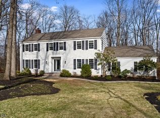 56 Countrywood Dr, Hanover Twp., NJ 07950