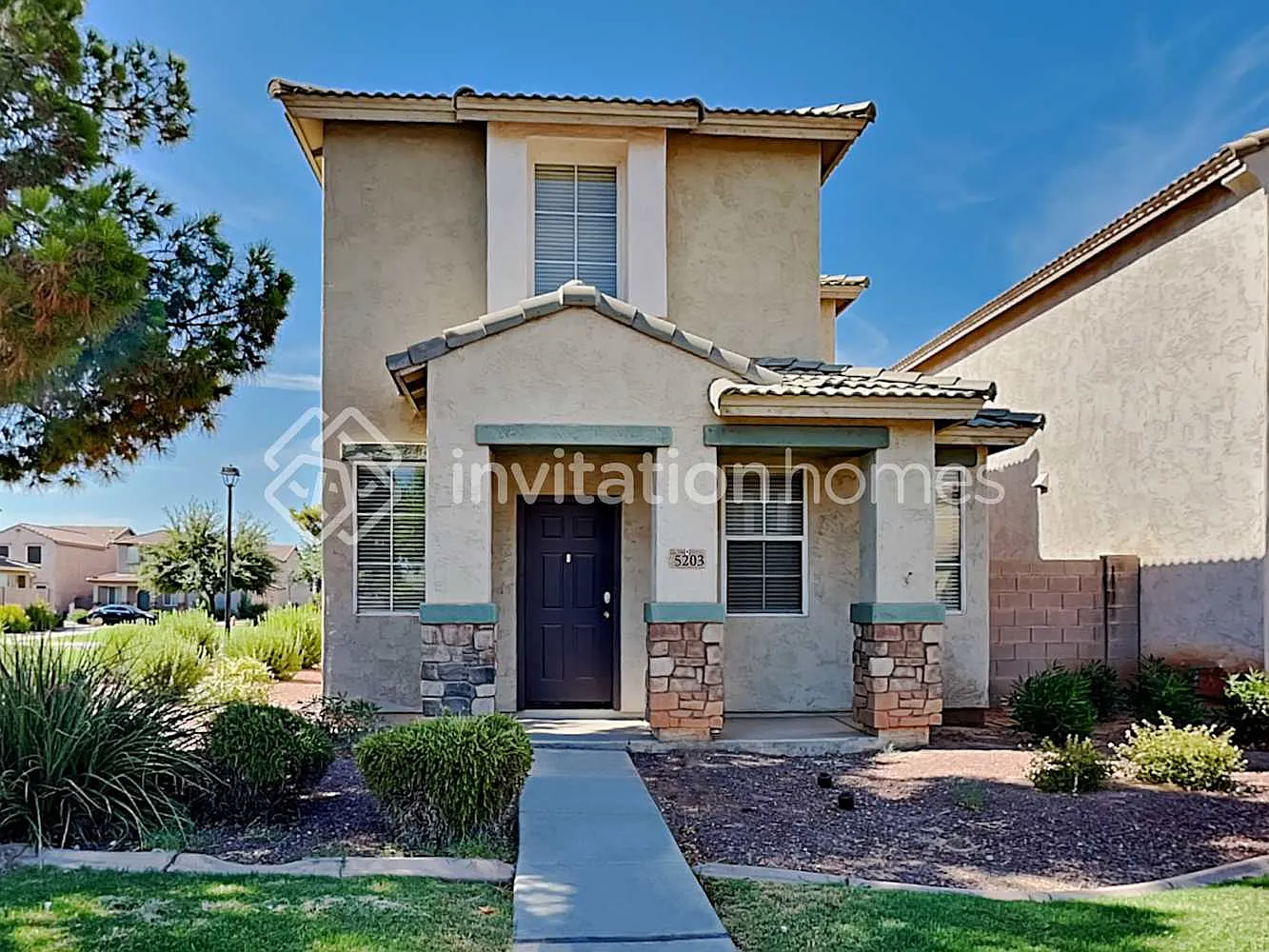5203 W Warner St Phoenix, AZ 85043 — Photo 1