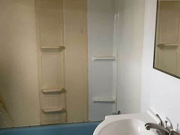 5th image of 265 Duncan Ave #10777689