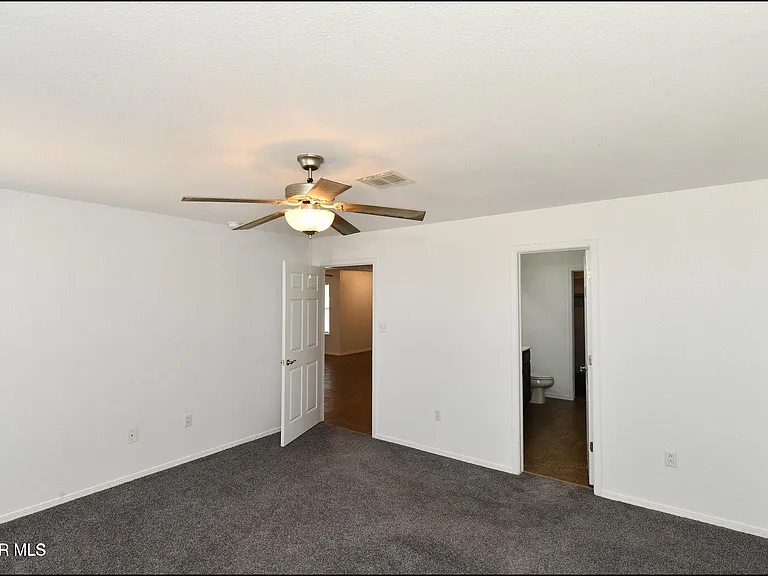 1591 Hartsdale Dr #B — Photo 15
