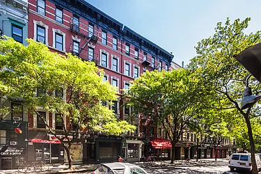 119 Saint Mark&#39;s Place in East Village