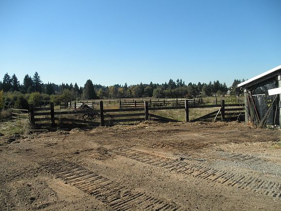 5th image of 17910 NE 176th Ct