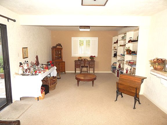 5th image of 7064 Bridgeport Cir