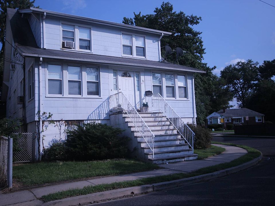2nd image of 48 Center St
