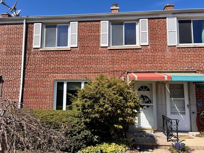 6231 N Ravenswood Ave, Chicago, IL, 60660
