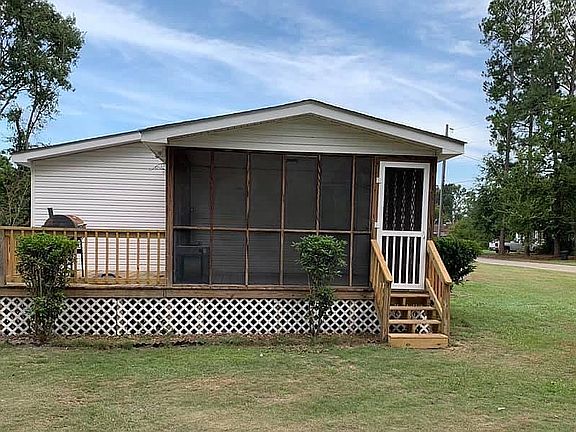 Screen Porch and Back Deck