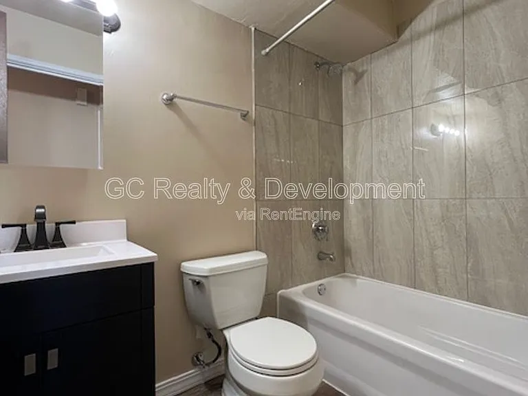 838 W College Blvd #201 — Photo 9