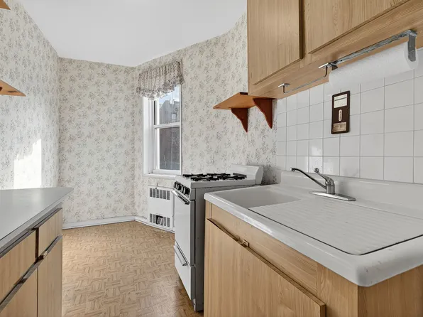 6801 Shore Road image 5 of 13