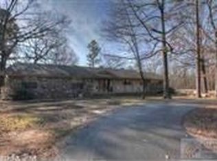 929 Besancon Rd, Benton, AR 72019