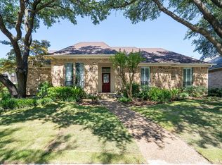 18619 Amador Ave, Dallas, TX 75252