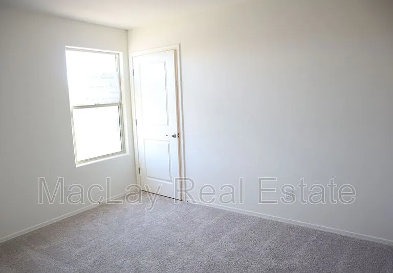 10676 W Golson Dr — Photo 16