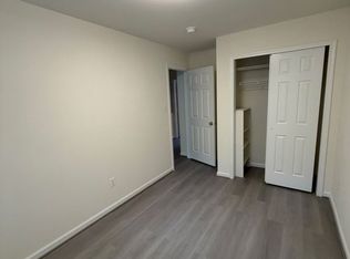 2888 Fall Oaks Pl, Herndon, VA 20171