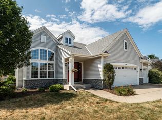 10375 S Monardy LANE, Oak Creek, WI 53154