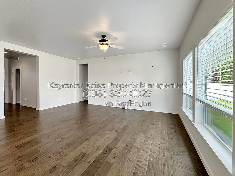 1376 W Pebblestone Dr — Photo 8