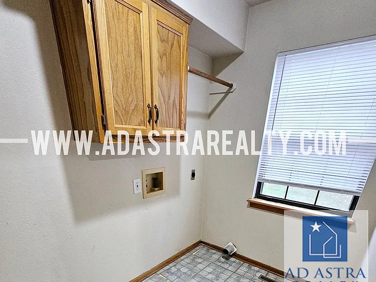 4519 E 139th St — Photo 12