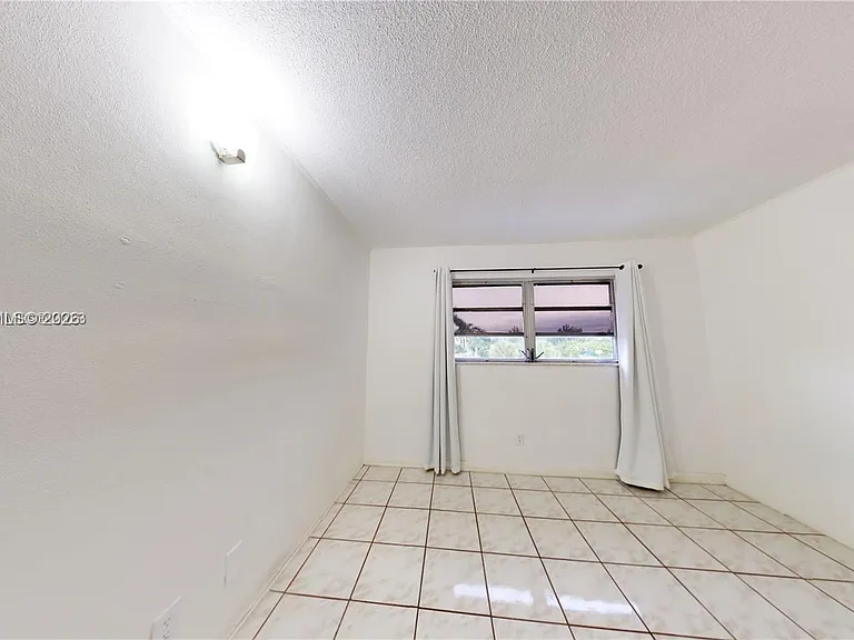 580 Egret Dr #302 — Photo 36