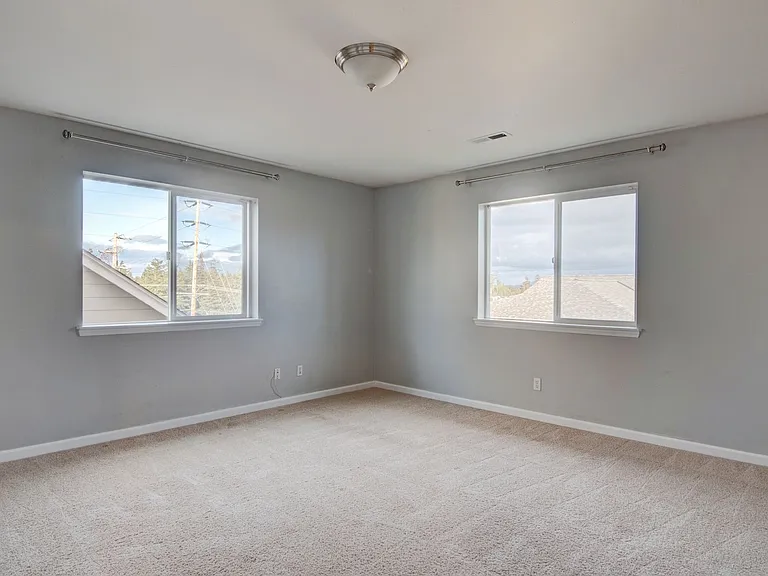 1443 SW Stremler Dr — Photo 17