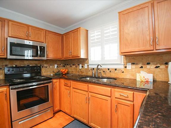 2nd image of 6917 Dartmouth Ave