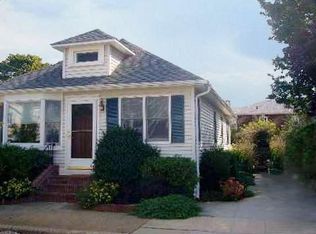 20 Inwood Ave, Point Lookout, NY 11569